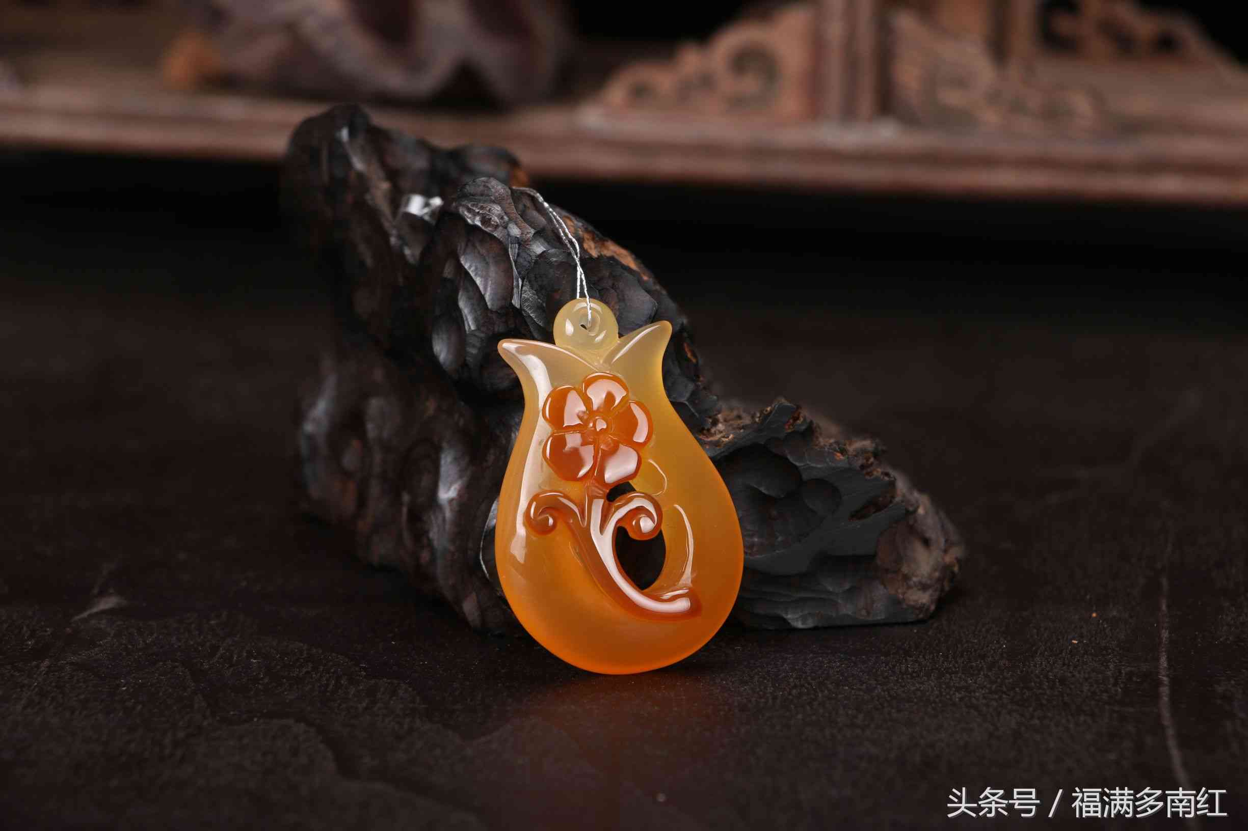 玉髓一般值多少錢(紫色玉髓一般值多少錢)