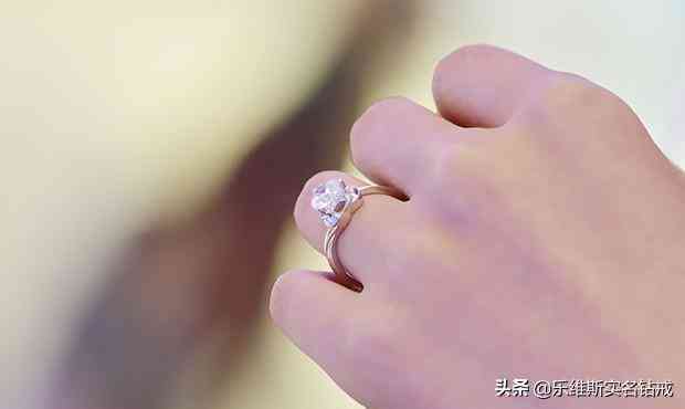 白金鉆戒指(白金鉆戒指圖片)