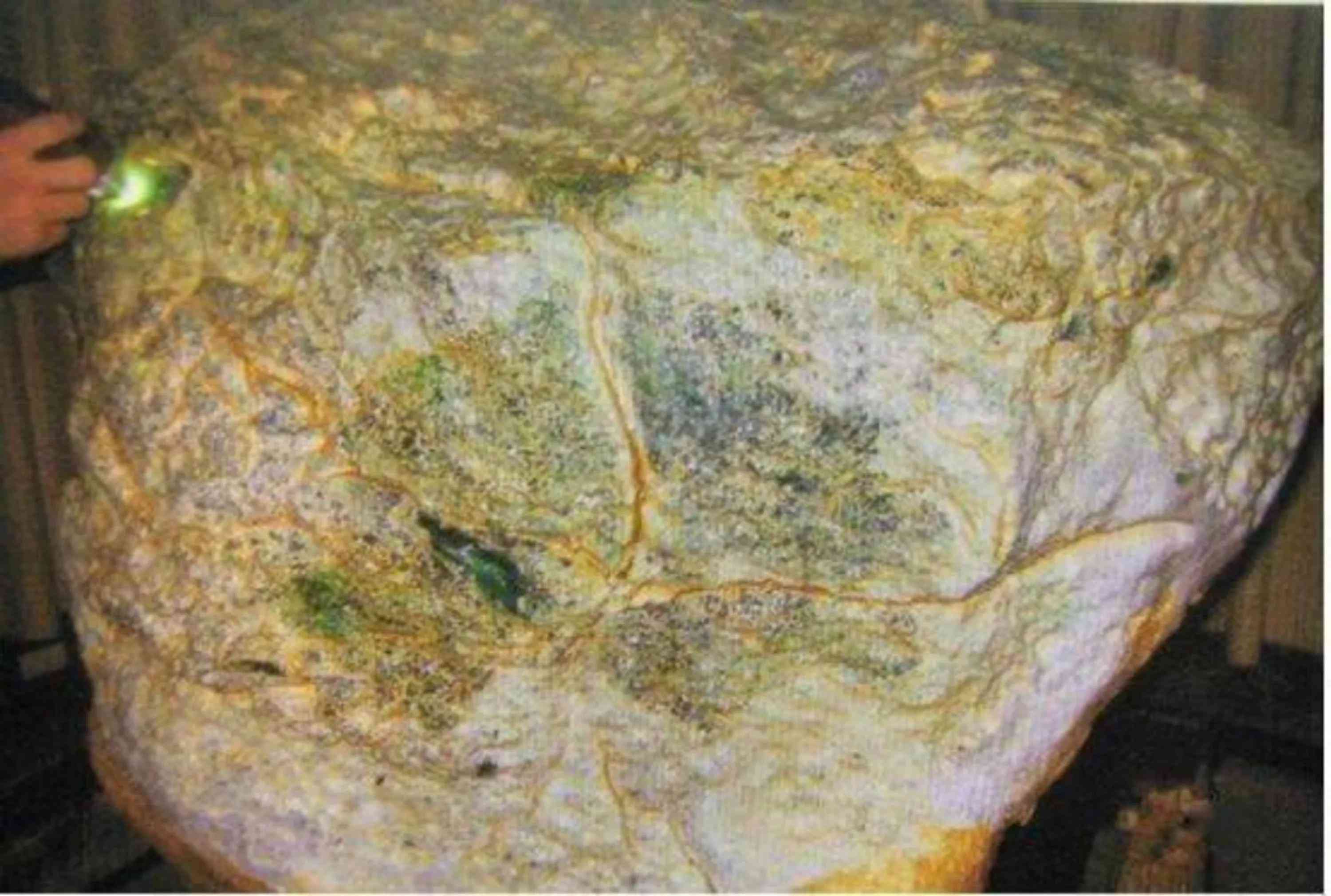 托帕石值錢嗎(水晶托帕石值錢嗎)