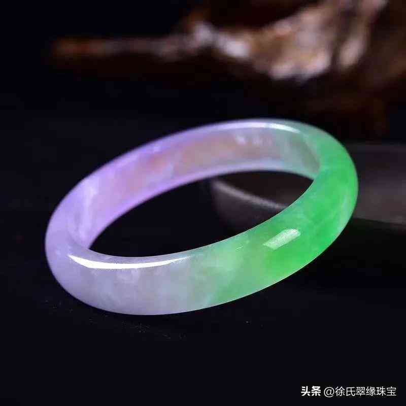 翡翠鐲子怎么看好壞(翡翠鐲子如何看好壞)