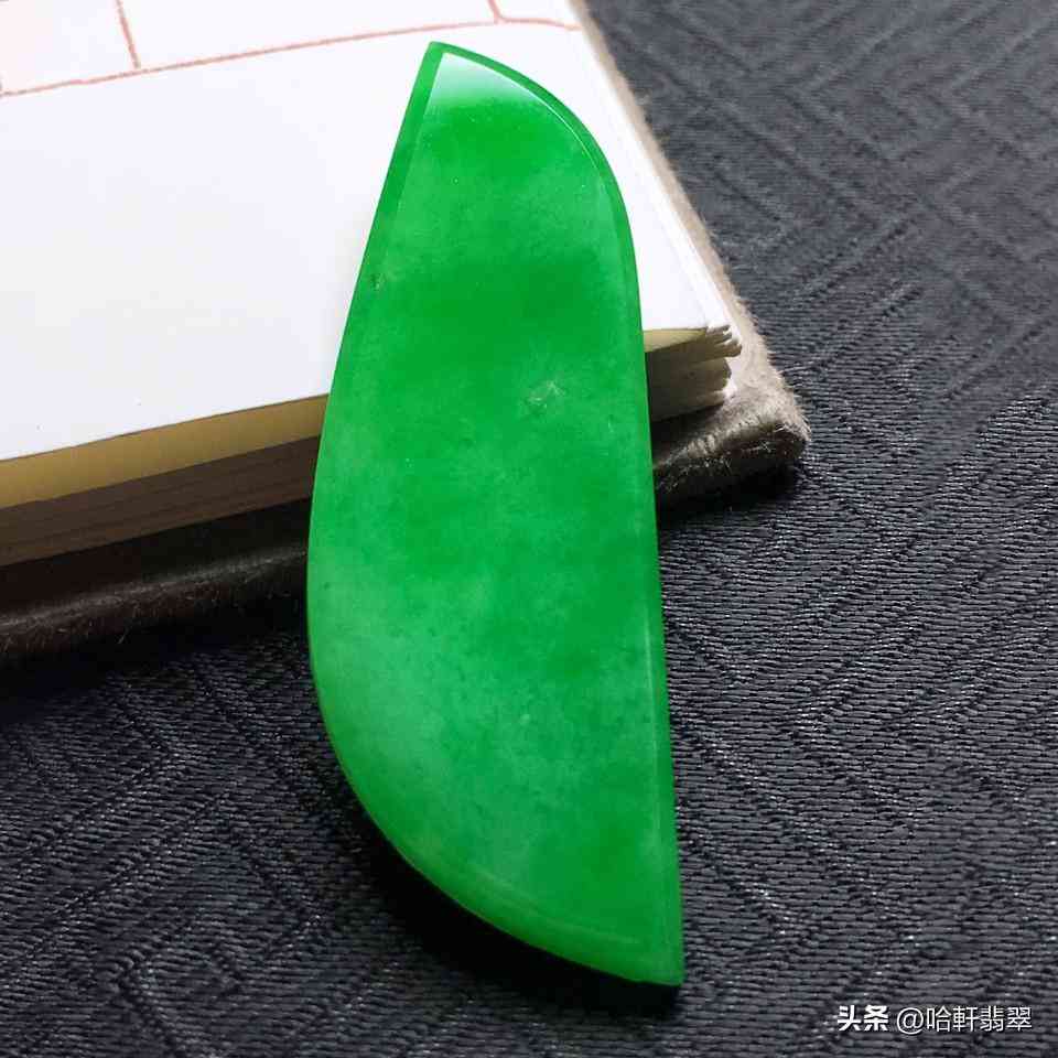 十大珠寶排名(品牌珠寶十大排行榜)