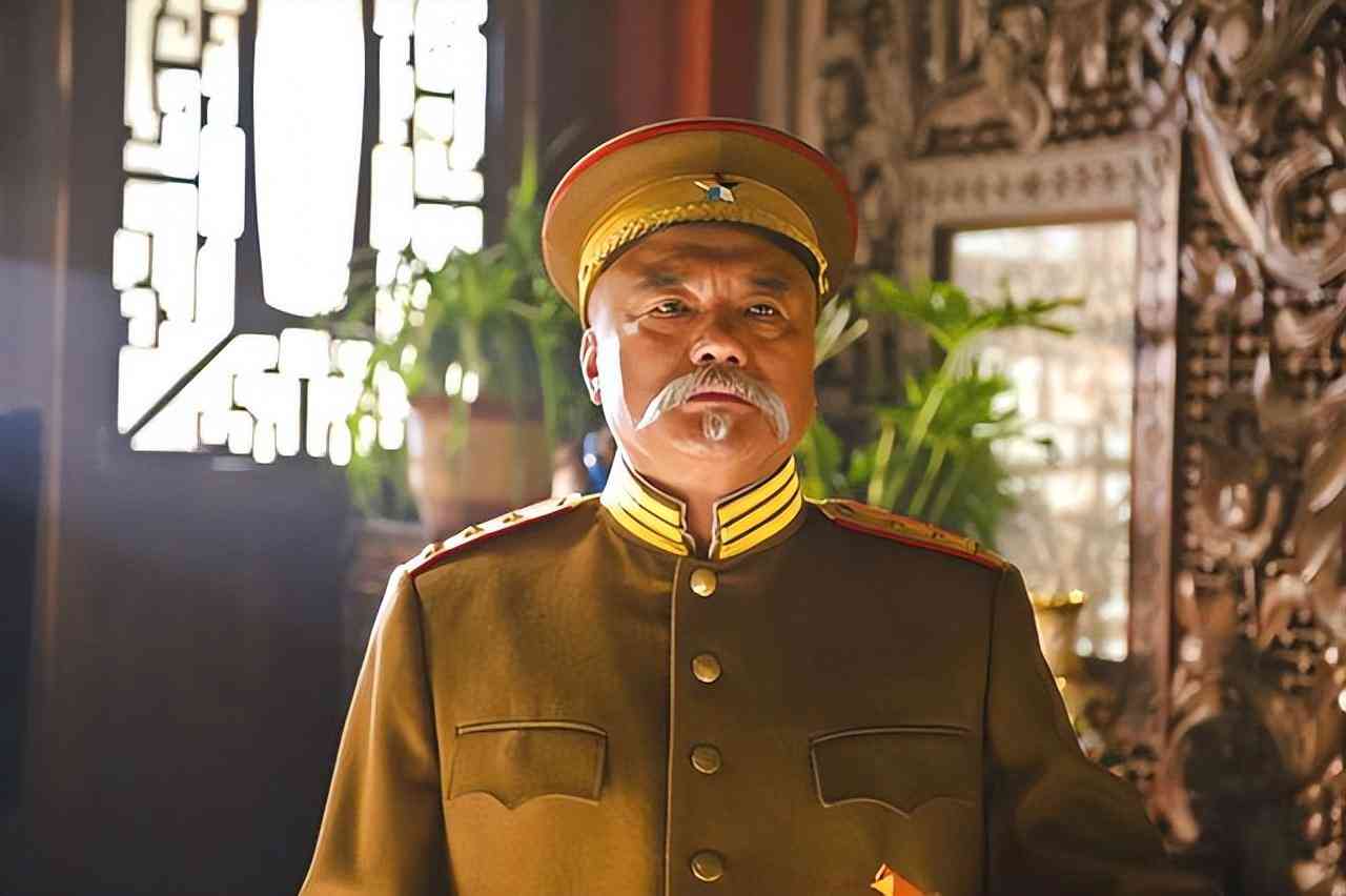 圓鉆頭和方鉆頭區別(圓鉆頭和方鉆頭哪個好)