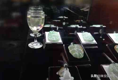 玉手鐲戴哪只手招財(玉手鐲戴哪只手辟邪)