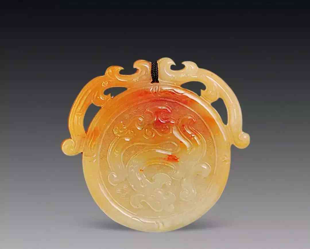 5萬元以上油青翡翠手鐲(油青翡翠價(jià)格對(duì)照表)