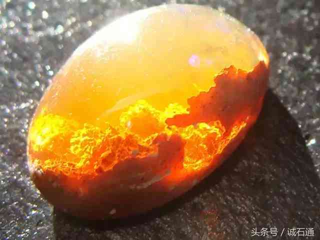 和田羊脂玉手鐲(和田羊脂玉手鐲密度2.95是不是上等玉)
