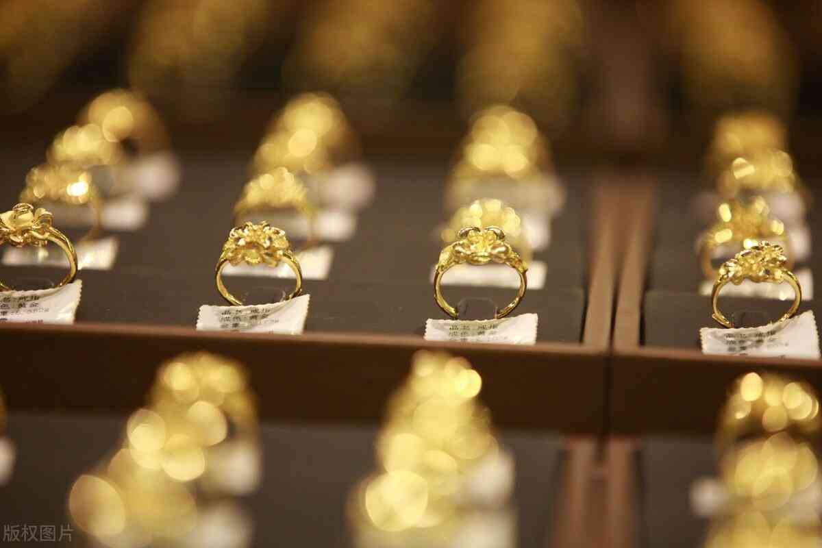 黃金戒指怎么清洗(黃金戒指怎么清洗保養)