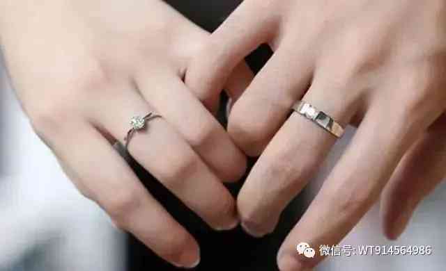 女生帶戒指的含義每個(gè)手指的意思(女生帶戒指在各個(gè)手指的意義)