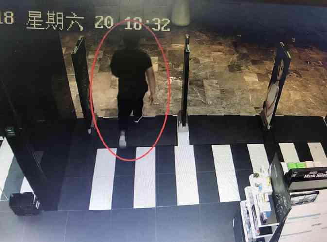 杭州男子買化妝品(杭州買化妝品去哪里)插圖2