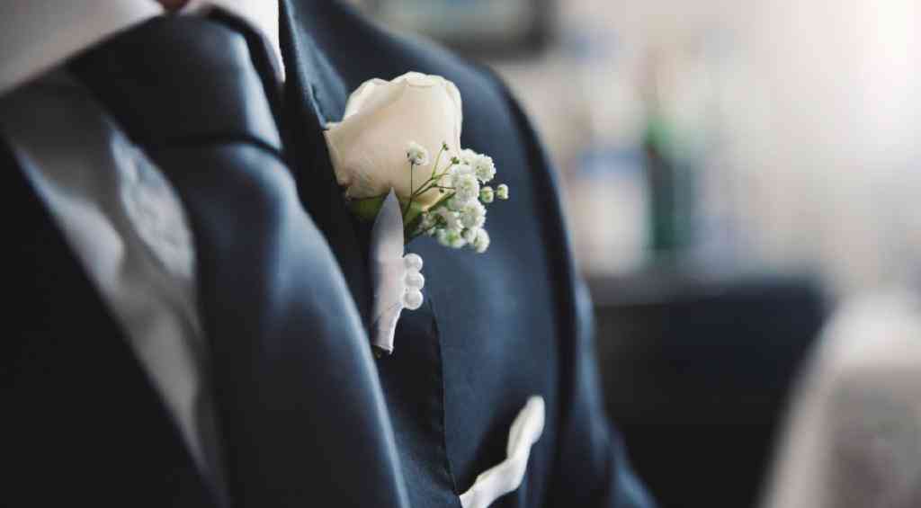 準(zhǔn)備結(jié)婚用什么化妝品好(結(jié)婚前需要買化妝品嗎)插圖2