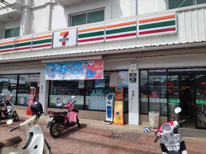 泰國(guó)普吉島711化妝品(泰國(guó)711有多少家店)