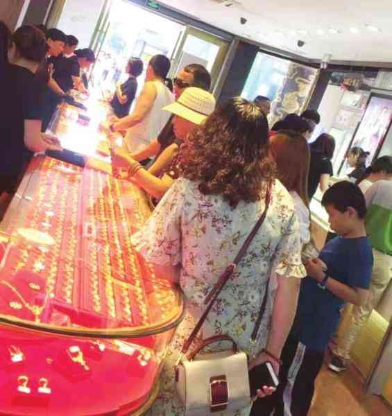 龍鳳金店黃金今日金價(jià)(龍鳳金店黃金今日金價(jià)查詢)