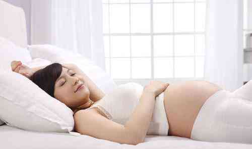 夢見男朋友有好多化妝品(夢見男朋友有好多化妝品給我用)