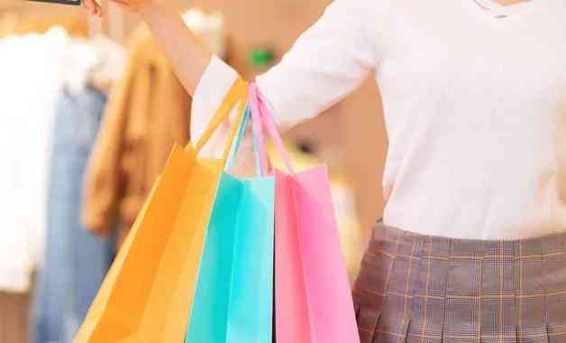 大學(xué)城開(kāi)化妝品小樣店(大學(xué)城開(kāi)化妝品店怎么樣)