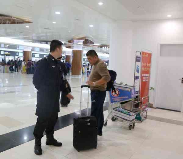 飛機化妝品容量不托運(飛機化妝品不托運可以帶多少毫升)