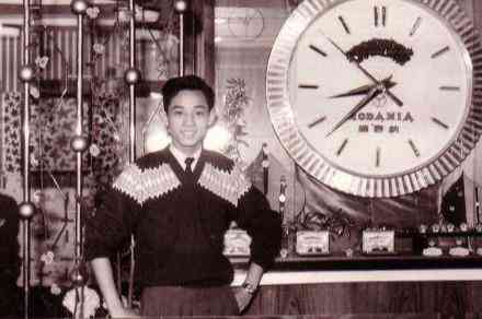 總裁為灰姑娘買化妝品小說(總裁給灰姑娘買衣服)