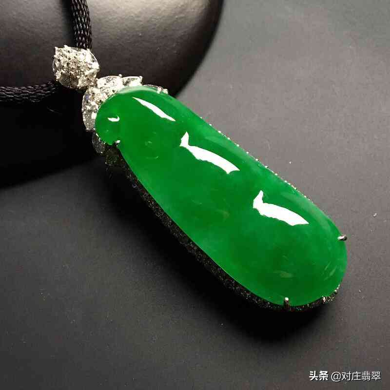 辨別真假玉(辨別真假玉的簡(jiǎn)單方法)