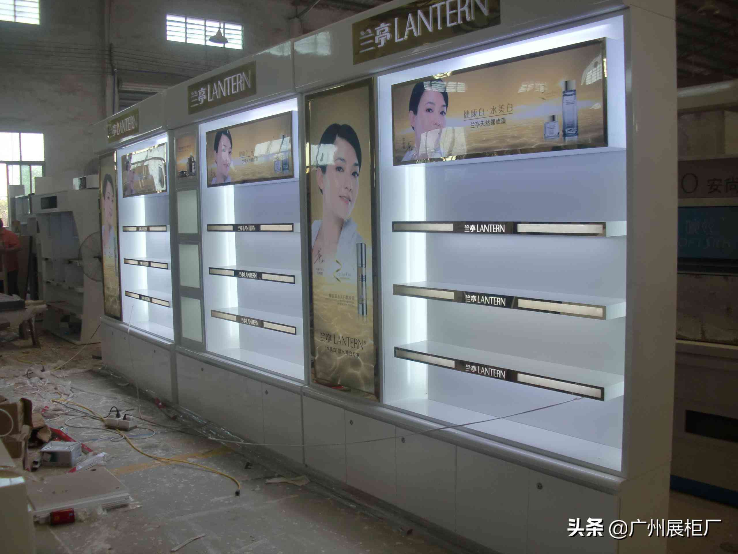 二手化妝品柜子展示柜多少錢(附近二手化妝品展示柜轉讓)插圖9