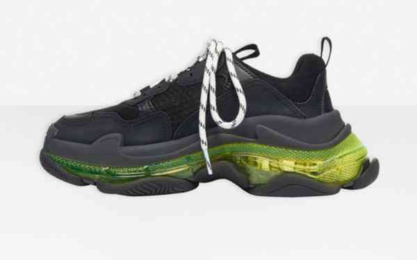 黑色和霓虹黃雙層泡沫塑料和網眼Triple S Clear Sole運動鞋
