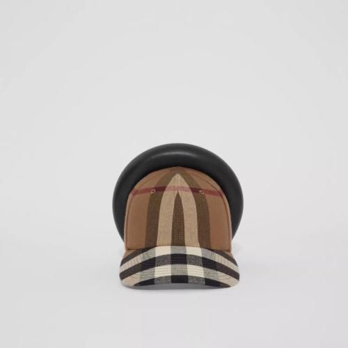  BURBERRY 22年秋冬 男士 皮革發帶裝飾重塑版型棒球帽 80601681