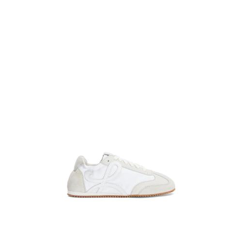  LOEWE羅意威 22年秋冬 女士 休閑運(yùn)動(dòng)鞋 Ballet Runner in nylon and calfskin L815282X36-200 預(yù)定商品1-3周發(fā)貨