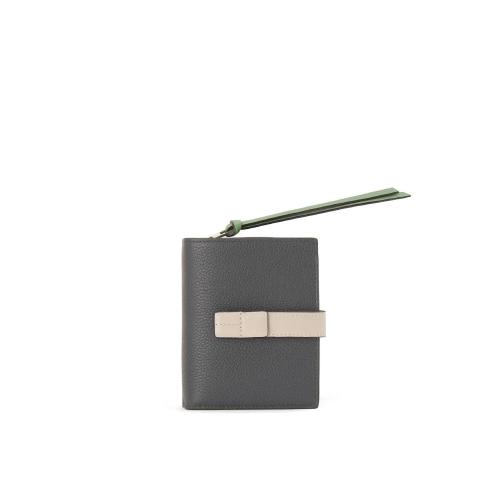  LOEWE羅意威 22年秋冬 女士 卡包 Compact zip wallet in soft grained calfskin C660Z41X01-1 預定商品1-3周發(fā)貨