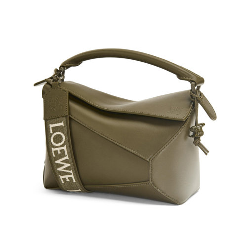 LOEWE/羅意威 22新款 Puzzle Edge系列 女士小號茶粉釉緞面小牛皮同色金屬配飾兔子吊飾拆卸調節肩帶手提單肩斜挎拼圖包A510P60X24-8967