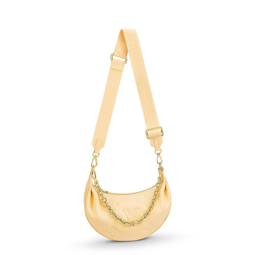 Louis Vuitton/路易威登 22春夏新款Over The Moon系列 女士香蕉色老花壓紋牛皮革金扣金鏈單肩斜挎手提月亮包M59823