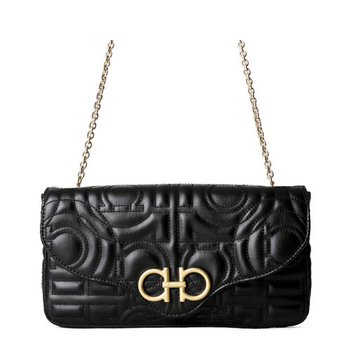 Salvatore Ferragamo/菲拉格慕 女士黑色Gancio搭扣鏈條包斜挎包單肩包女包 22-D699-712969（預售4-5周發貨）