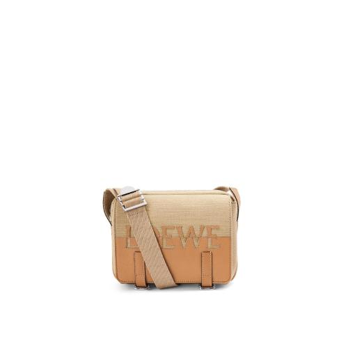  LOEWE羅意威 22年秋冬 男士 單肩包 Signature XS Military messenger bag in canvas and clas