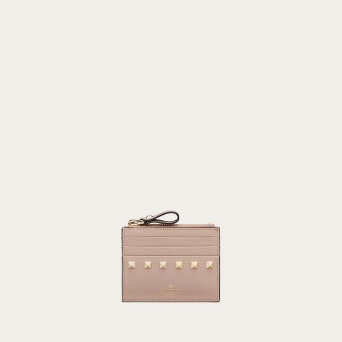  VALENTINO華倫天奴 22年春夏 女士 錢包 PORTE-CARTES ROCKSTUD ZIPPé EN VEAU ZW2P0T35BO 預定商品1-3周發貨