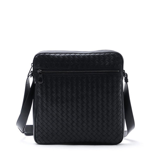 Bottega Veneta/葆蝶家  寶緹嘉男包  男士黑色牛皮經(jīng)典時(shí)尚編織單肩包 443872V46511000