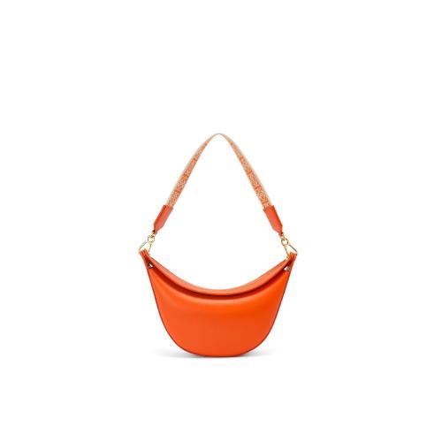  LOEWE羅意威 22年秋冬 女士 單肩包 Small LOEWE Luna bag in satin calfskin and jacquard A9