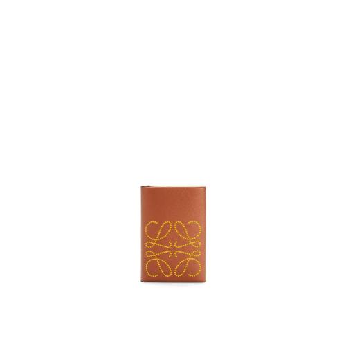  LOEWE羅意威 22年秋冬 女士 錢包 牛皮革品牌雙折卡包 C500O35X01-7658 預(yù)定商品1-3周發(fā)貨