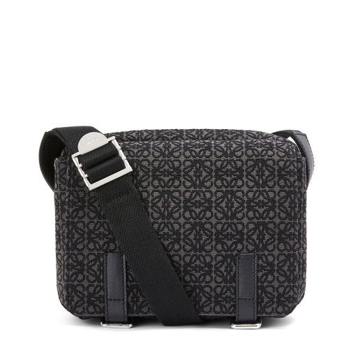 LOEWE/羅意威 22春夏新款XSMilitary系列 男士黑色提花小牛皮斜挎相機包0010651073