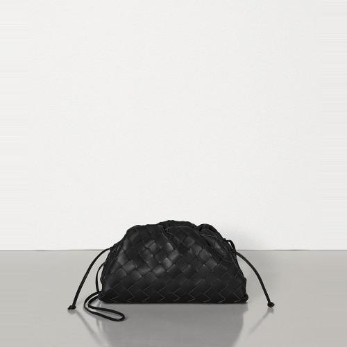  BV葆蝶家 22年秋冬 女士 單肩包 THE POUCH MINI FORMAT 585852VCPP18803 預定商品1-3周發貨
