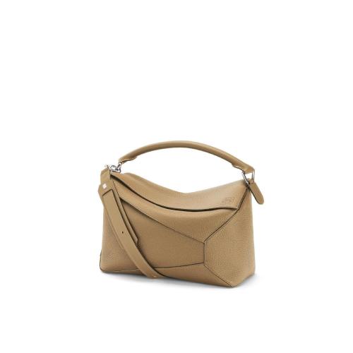  LOEWE羅意威 22年秋冬 男士 單肩包 Large Puzzle Edge bag in grained calfskin B510140X01-5