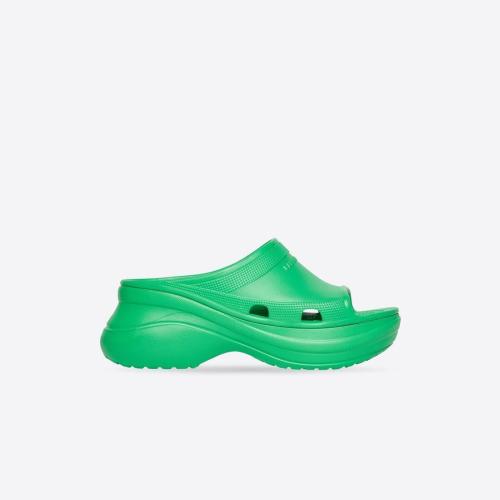  BALENCIAGA巴黎世家 22年秋冬 女士 平底涼鞋 POOL CROCS? 拖鞋式涼鞋 677389W1S8E3033
