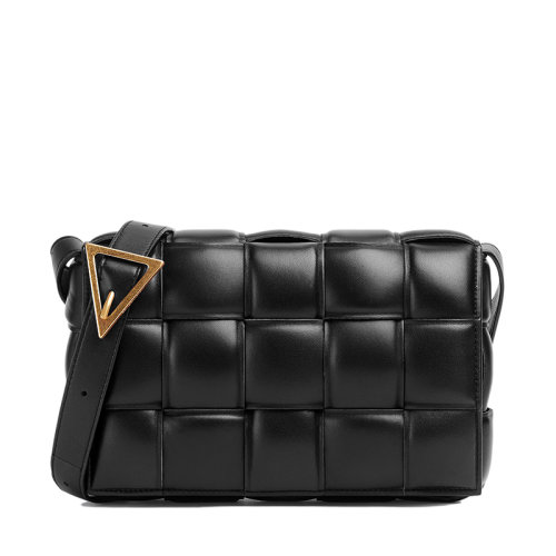 Bottega Veneta/葆蝶家 經典PADDED CASSETTE系列 女士黑色小羊皮雙面編織金扣斜挎單肩包591970VCQR18425