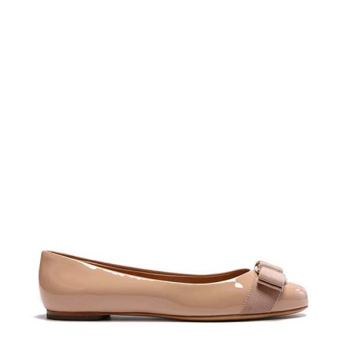 Salvatore Ferragamo 菲拉格慕 女士VARINA系列漆皮蝴蝶結平底船鞋 0518533 C