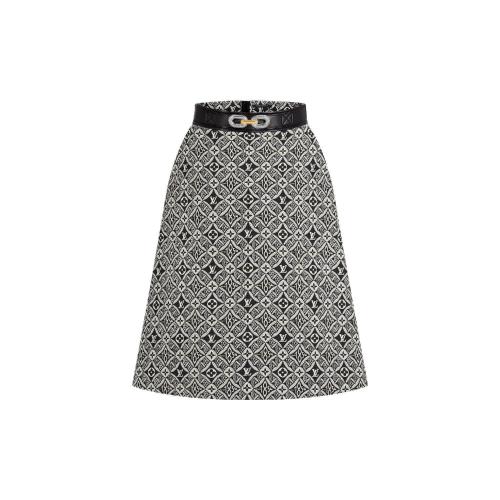  LV路易威登 22年秋冬 女士 半身裙 JUPE TRAPEZE a BOUCLE MéTALLIQUE SINCE 1854 1A8E8L 1A8 預(yù)定商品2-8周發(fā)貨