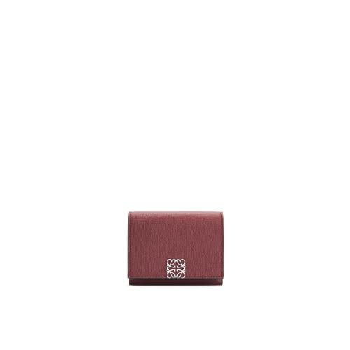  LOEWE羅意威 22年秋冬 女士 錢包 Anagram trifold 6 cc wallet in pebble grain calfskin C82 預定商品1-3周發貨