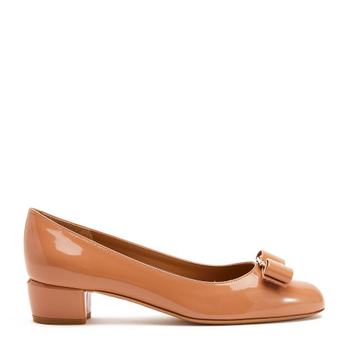 Salvatore Ferragamo/菲拉格慕 VARA蝴蝶結漆皮中跟鞋 淡粉紅色 女士中跟鞋