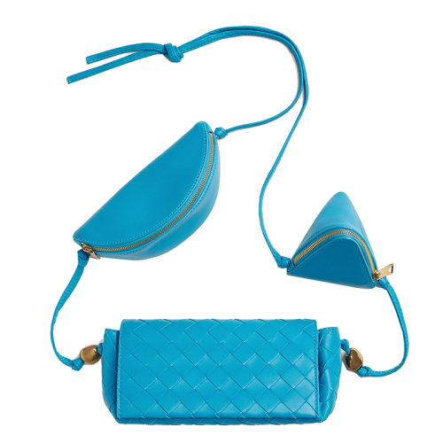 Bottega Veneta/葆蝶家 22新款 女士小號藍色羔羊皮金色飾面多口袋肩帶單肩包717429VCP3C4619
