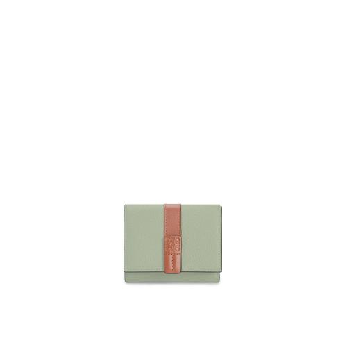  LOEWE羅意威 22年秋冬 女士 錢包 Trifold wallet in soft grained calfskin C660S26X03-6465