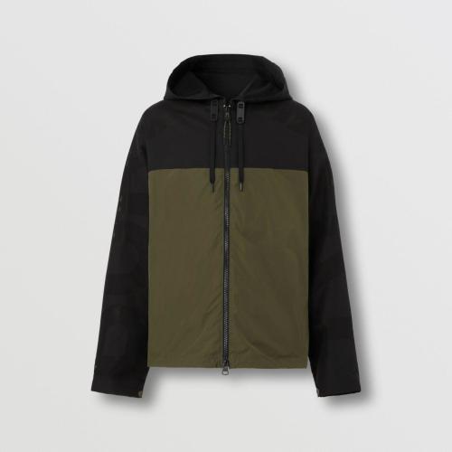  BURBERRY 22年秋冬 男士 沖孔徽標輕盈連帽外套 80544471