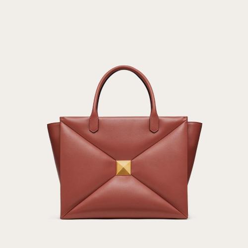  VALENTINO華倫天奴 22年秋冬 女士 手提包 GRAND SAC a MAIN ONE STUD EN NAPPA 1W2B0K57HHXPV