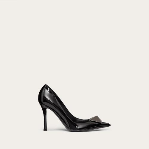  VALENTINO華倫天奴 22年秋冬 女士 高跟鞋 ESCARPINS ONE STUD EN CUIR VERNI， TALON?: 100?
