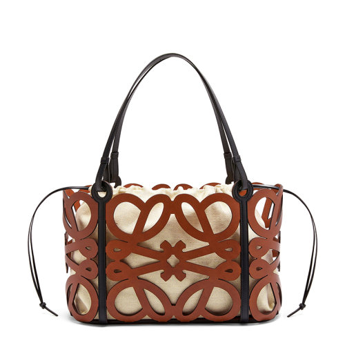 LOEWE/羅意威 20  女士棕褐色徽標鏤空小牛皮抽繩內袋手提包0010623312