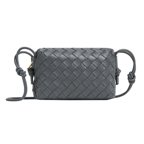 Bottega Veneta/葆蝶家 22新款 女士迷你灰色羔羊皮Intrecciato圖案拉鏈開合單肩斜挎相機包680254V1G111233
