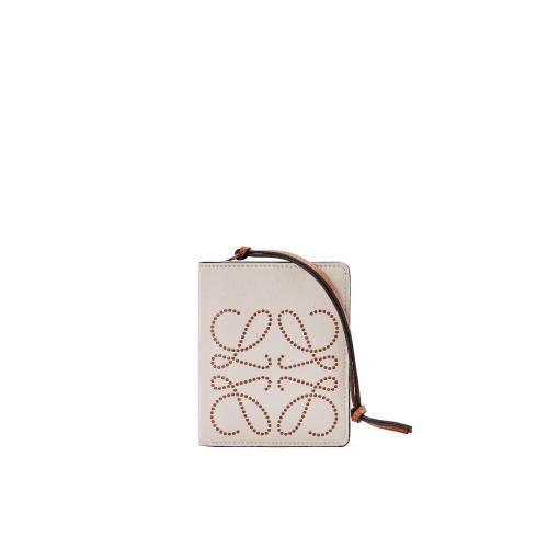  LOEWE羅意威 22年秋冬 女士 錢包 Compact zip wallet in classic calfskin C500Z41X04-2456